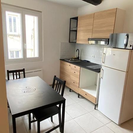 Petit Appartement Calme En Plein Centre Du Village De Ribiers Kültér fotó