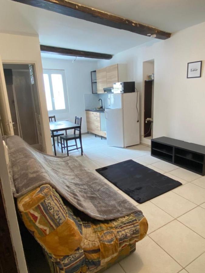 Petit Appartement Calme En Plein Centre Du Village De Ribiers Kültér fotó